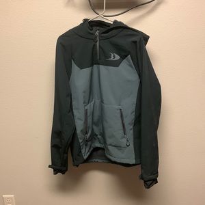 Almost Brand new blackfish sweatshirt worn 3 times